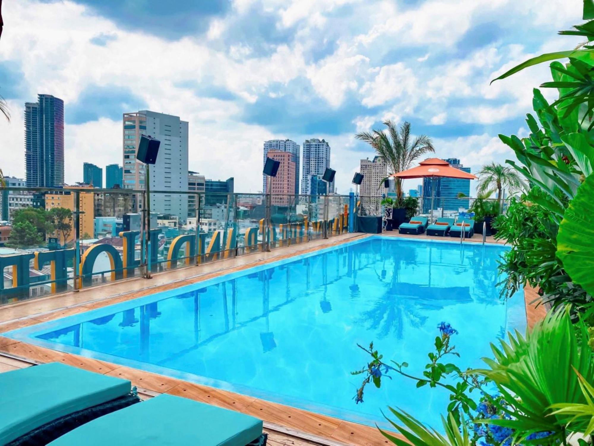 Happy Life Grand Hotel & Rooftop Skybar Ho Şi Min Dış mekan fotoğraf